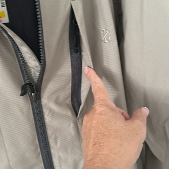 Izod men's XL size water/wind resistant jacket NWT - Picture 7 of 9